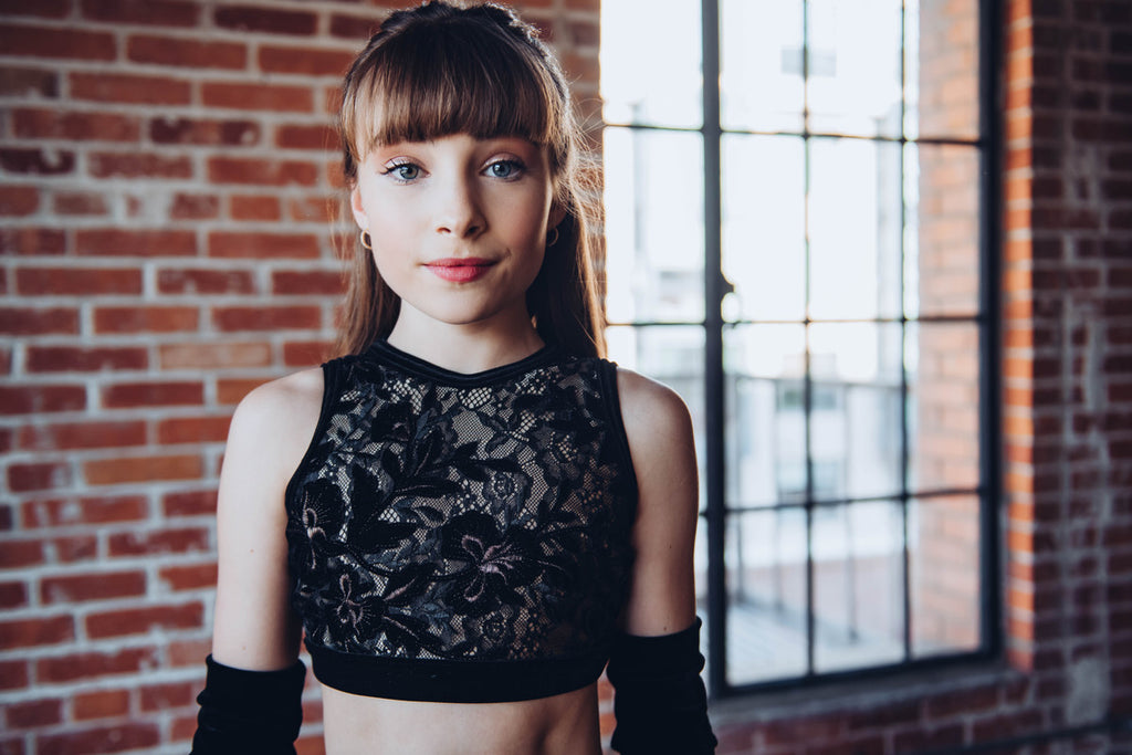 Details Gothic Crop Top - black